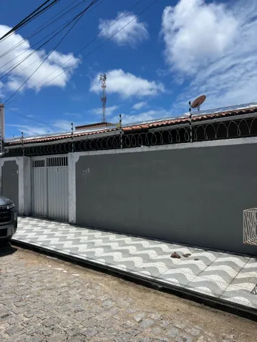 Casa próximo a Maria Lacerda para alugar, 4 quartos, 3 banheiros, garagem coberta