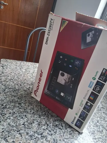 Central multimídia Pioneer DMH ZS5280TV