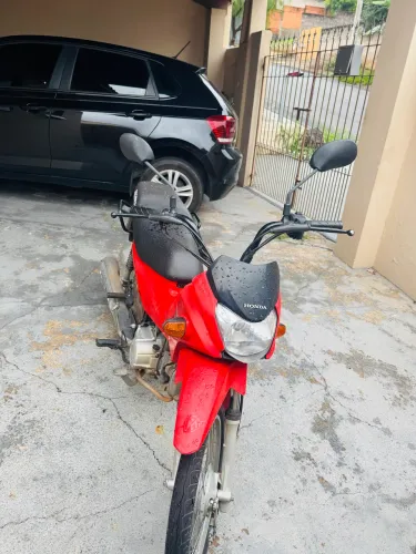 Honda Pop 110i 2023 Vermelha - Econômica e Conservada