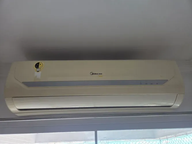 Split midea 22.000 btu's, 220 volts