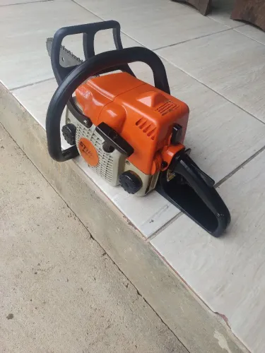 Motoserra Stihl 800 reais v