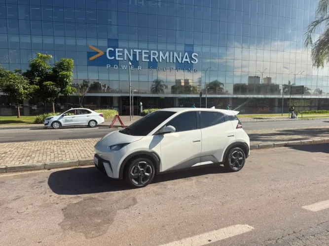 BYD Dolphin Mini (Elétrico) 2025