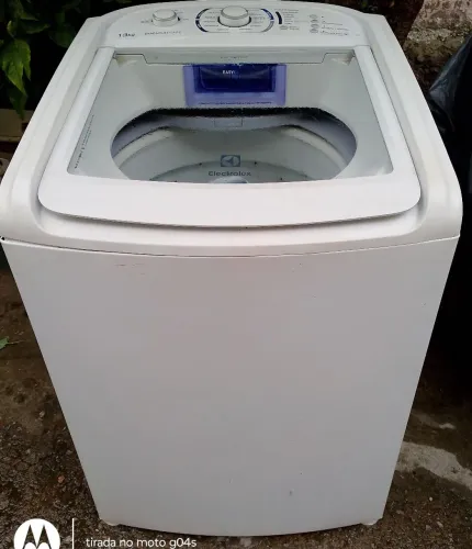 Vendo máquina de lavar Eletrolux 13 não centrifuga só bati