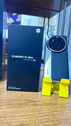 Troco ou vendo Xiaomi 15 ultra 512 seminovo na caixa 