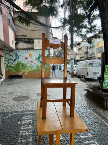 Jogo de cadeiras