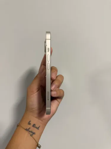 iPhone 13 à Venda - 256GB