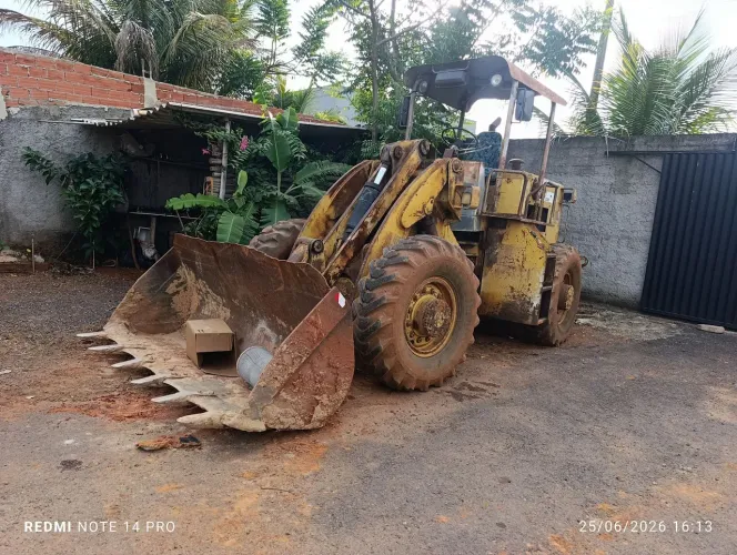 Máquina Pá Carregadeira 