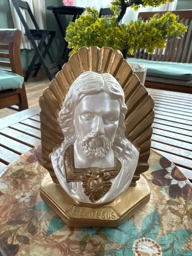 Busto sagrado coração de Jesus 15 cm gesso pintura pérola e dourado