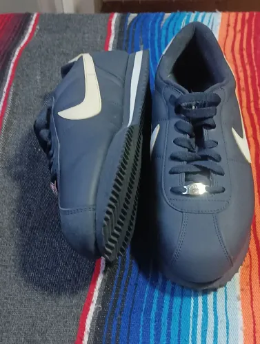 NIKE CORTEZ BASIC LEATHER '06 CASUAL SHOES (OBSIDIAN/WHITE/OBSIDIAN)