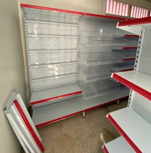 "Gôndolas: Exposição de Destaque"