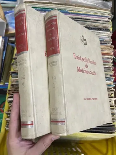 Livro enciclopédia familiar da medicina e saúde 2 volumes 