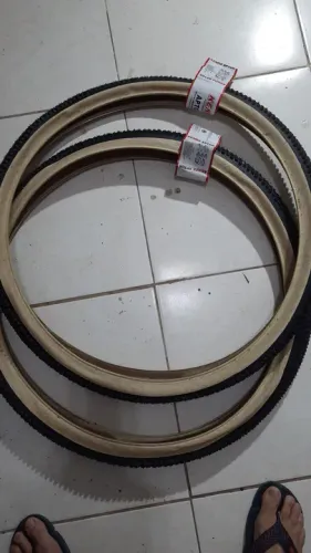Par pneus mtb 29 kenda aptor faixa bege