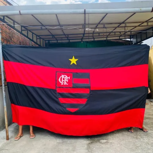Vende-se bandeiras de times em geral