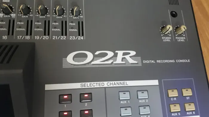 Mesa digital Yamaha 02R