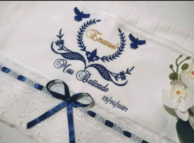Kit batizado. Toalha, vela e lembrancinhas personalizadas