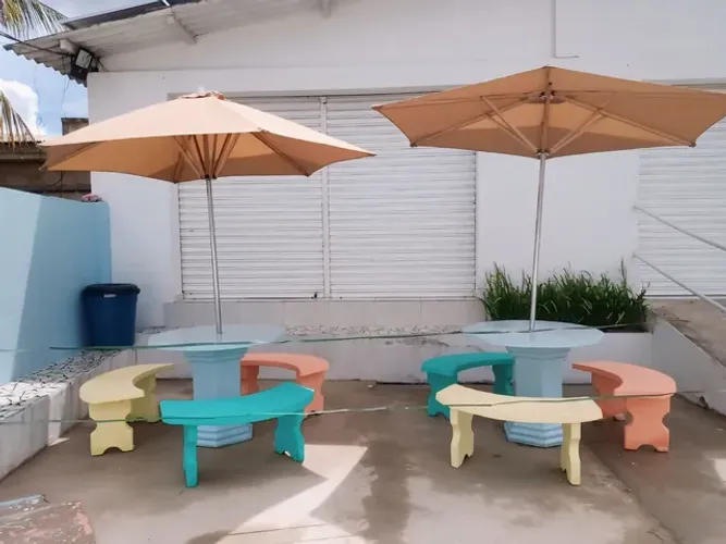 Conjunto de mesa pré moldada