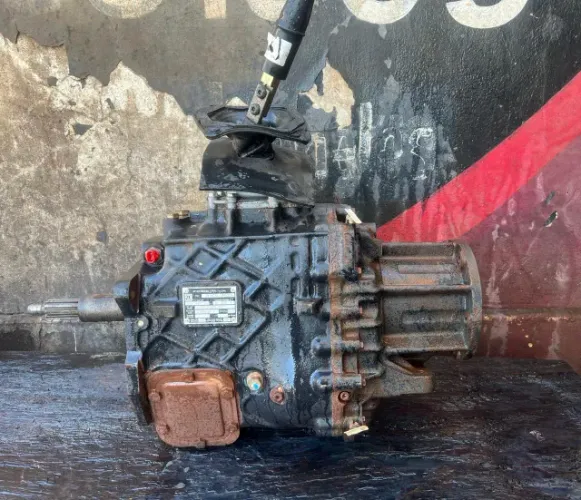 Cambio ZF F250 4x4 (leia o anuncio)