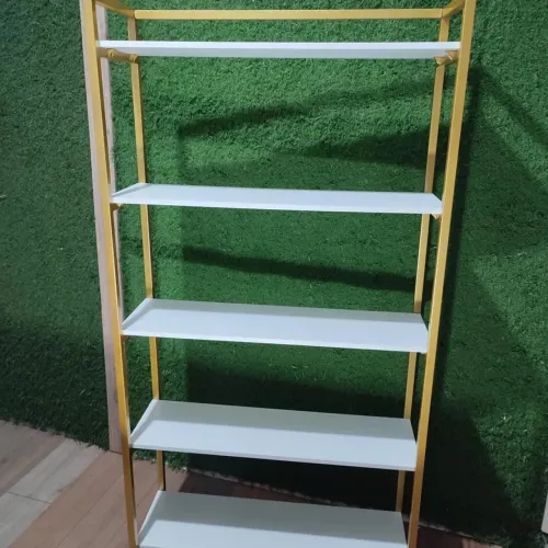 Prateleira industrial dourada MDF