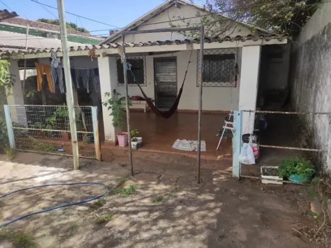 vendo - casa com kitinets - setor leste vila nova