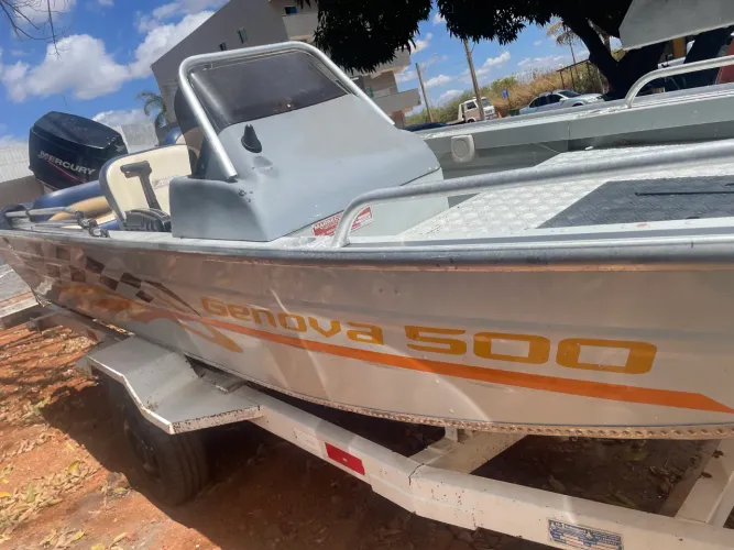 Lancha Genova 500 MOTOR 40 Mercury 40 2 tempos