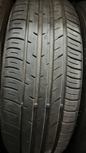 Pneu 185/60/15 Dunlop SN
