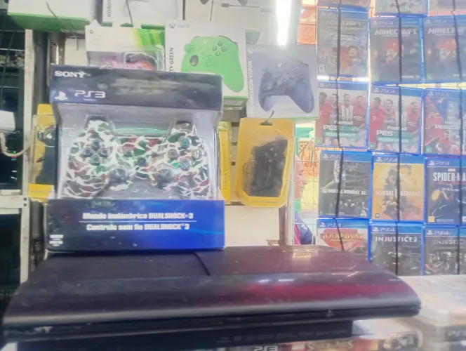 Ps3 destravado com mas de 40 jogos limpo trocado a pasta térmica apenas 560 reais