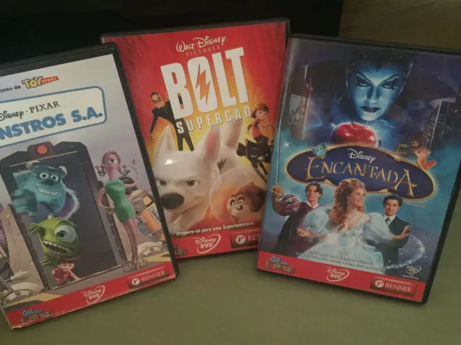 Kit 3 DVD infantil Disney Promoção Renner (Bolt/Monstros SA/Encantada)