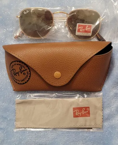 Óculos de sol Ray-ban novo nunca usado somente venda