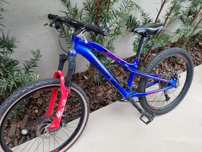 Bike Redstone Alpha G aro 24 9 velocidades