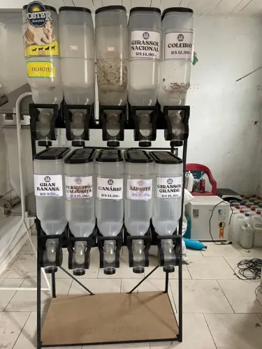 Dispensa de ração 