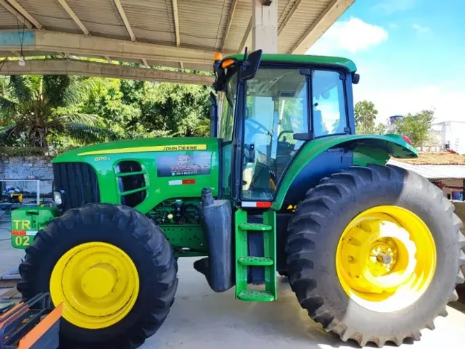 Trator John Deere 6170J 2019