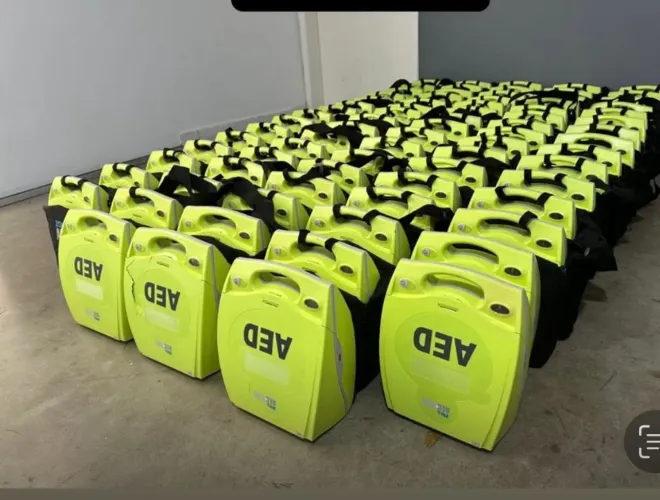 Desfibrilador automático Dea Zoll aed Plus revisado completo com garantia