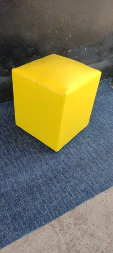 Puff Quadrado (NÃO FAZEMOS ENTREGA)