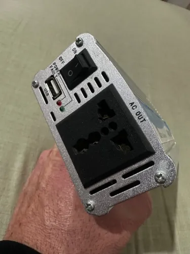Conversor de voltagem, 12V para 110V com USB