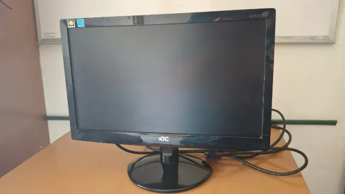 MONITOR AOC PEQUENO PARA COMPUTADOR 