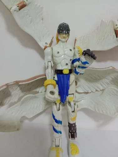 Boneco Digimon Angemon Digivolving 