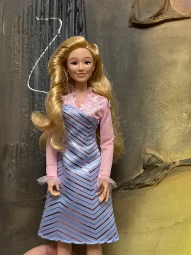 Barbie Glinda Wicked estudante - NOVA