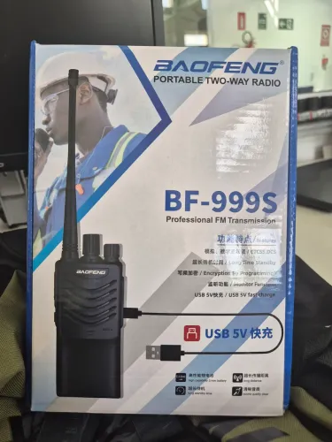Walkie Talkie Baofeng BF-999S - Profissional
