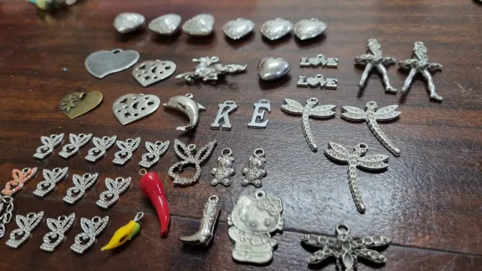 43 Pingentes para Montagem de Bijuterias ou Artesanato
