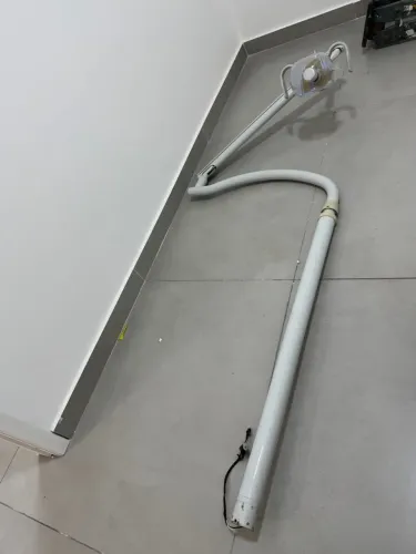 Luminária odontológica para consultório