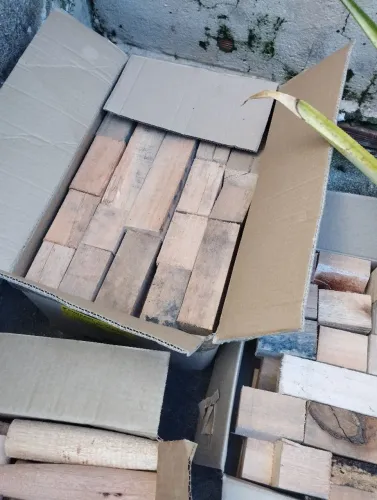 Lenha de Eucalipto (Recortes)