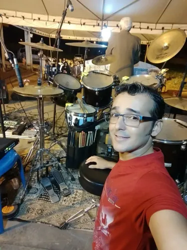 Baterista Free Lancer.
