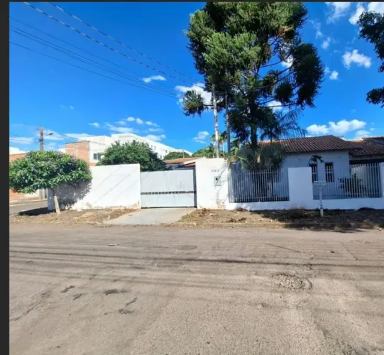 Duas Casas em alvenaria 