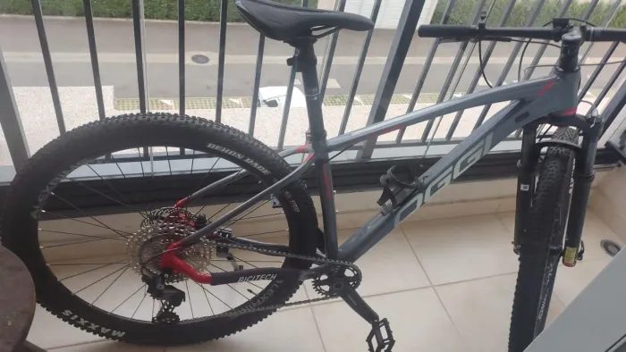 Bicicleta OGGI BIG WHEEL 7.2