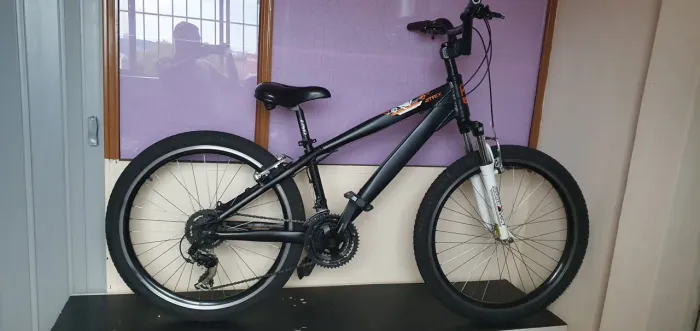 Bike bicicleta gios alumínio 18 marchas aro 26 peças Shimano