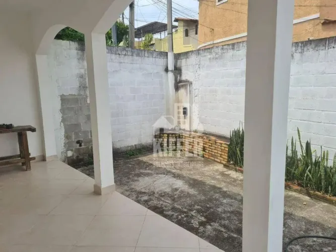 Casa com 4 dormitórios à venda, 225 m² por R$ 644.000,00 - Centro - Niterói/RJ
