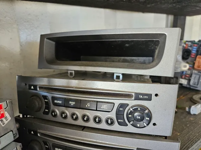 Radio original peugeot 308 408 com gaveta 