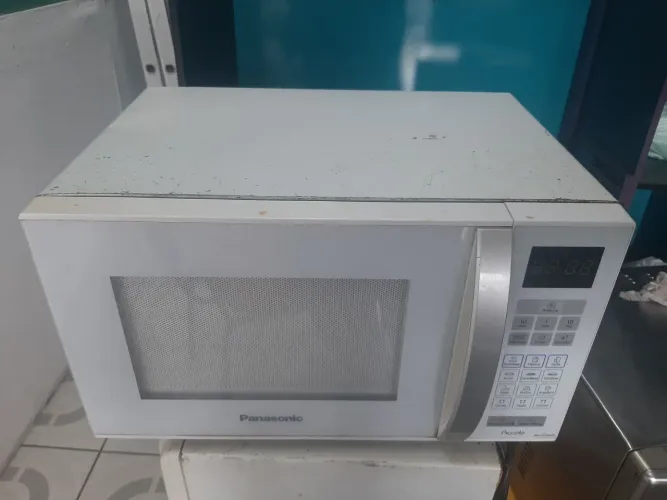 Micro-ondas Panasonic 25 litros