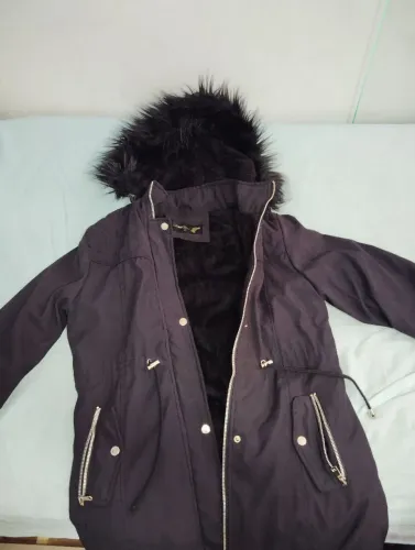 Jaqueta parka feminina escura 