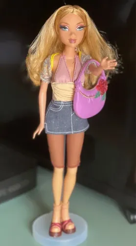 Barbie Boneca My Scene Kennedy - I Love My Friends LEIA A DESCRIÇÃO